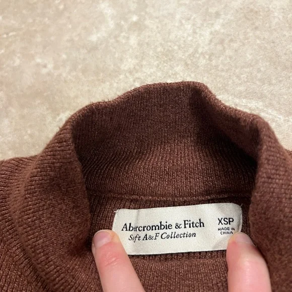 Abercrombie & Fitch Women’s Mock Neck Sweater Brown Dress Size XSP - Picture 3 of 7